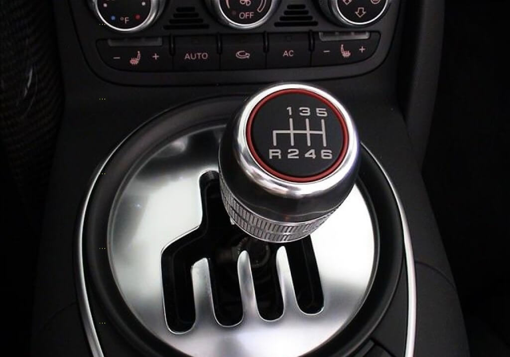 so sánh hộp số MT và hộp số CVT