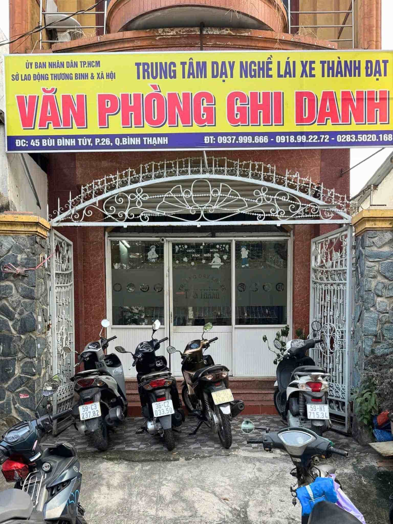 trường dạy lái xe thành đạt quận 2